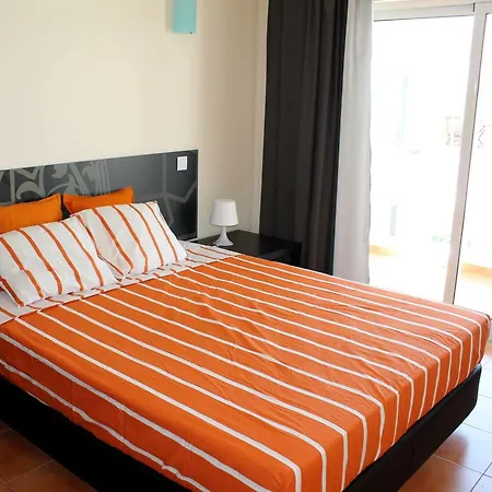 Sunhostel - Portimao Albergue Praia da Rocha