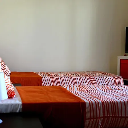 Sunhostel - Portimao Albergue *